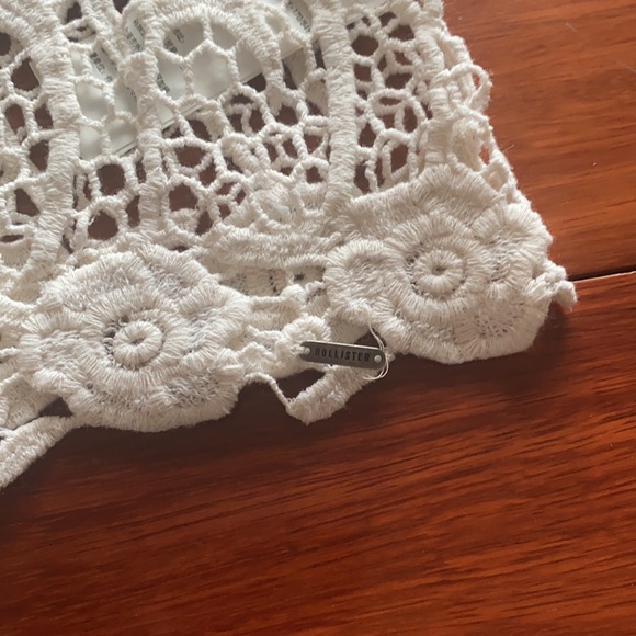 Hollister Lace Crochet Coverup Crop Top - Picture 5 of 5